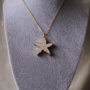 Natural Starfish Stone Pendant Necklace – Gold-Trimmed Beachy Boho Charm
